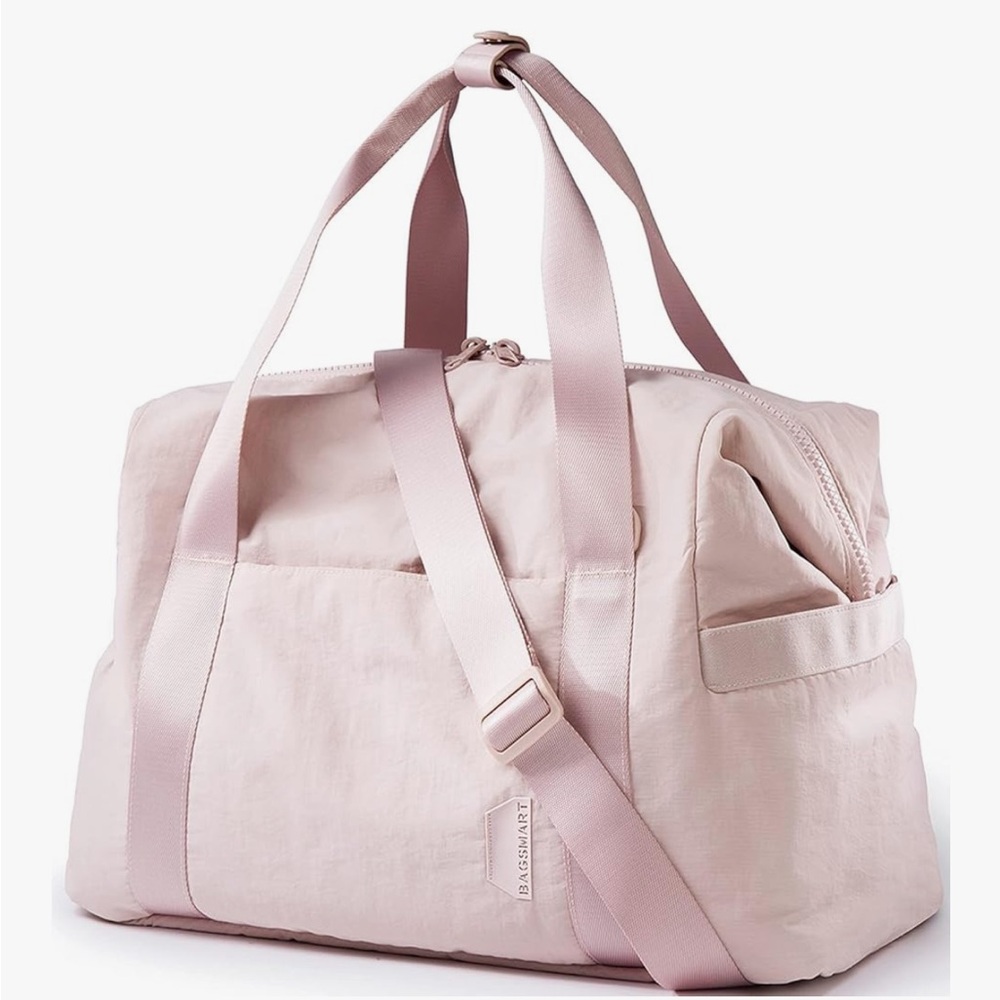 BagSmart Soft Pink Travel Bag